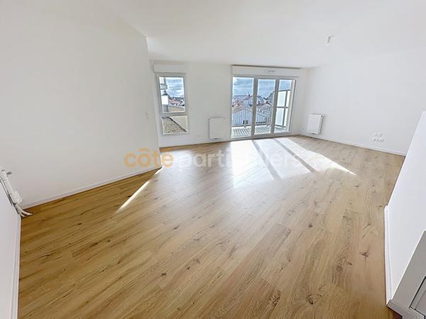 Vente Appartement92,95 m² - 4 Pièces - CHALLANS (85300)