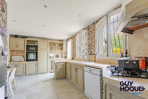 Magnifique maison meulière 5 chambres de 220 m² avec double garage !
