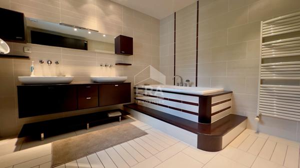 MAISON D'EXCEPTION DE 1890 À ATHIS-MONS, 167 M² HABITABLES SUR PARC ARBORÉ