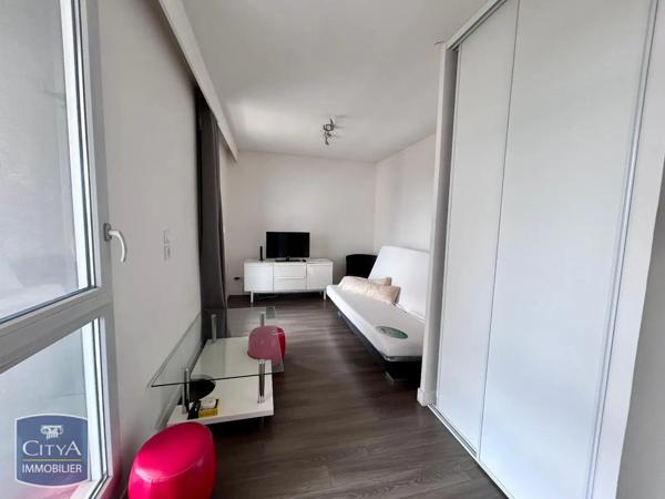 Appartement à louer 1 pièce 30.1m²