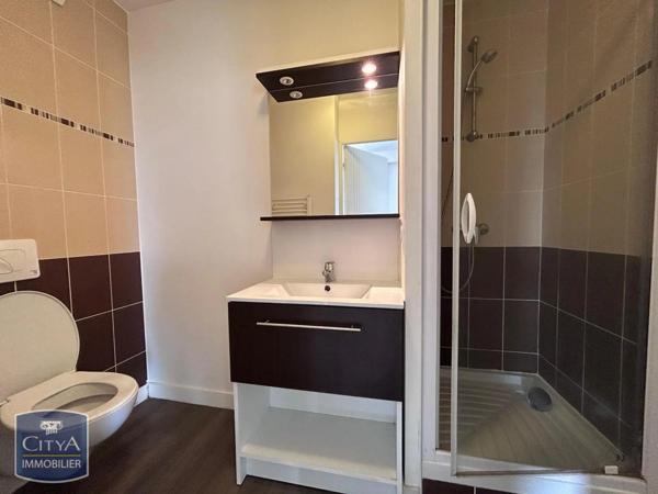 Appartement à louer 1 pièce 30.1m²