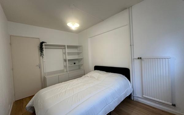 Appartement à louer    6 pièces • 106,27 m2 Guyancourt