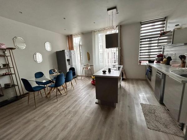 Immeuble à vendre 222m²