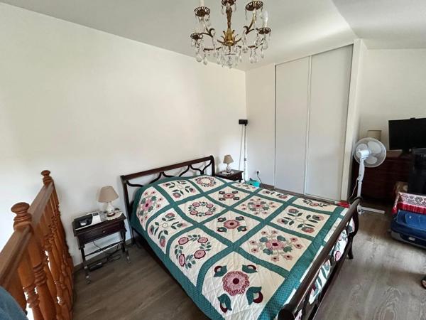 Immeuble à vendre 222m²