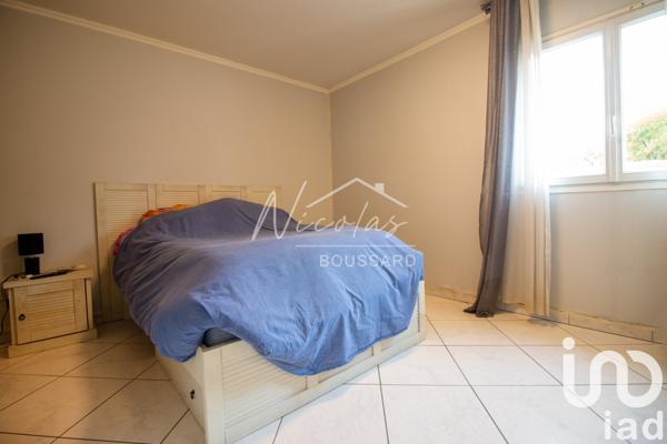 Maison à vendre 8 pièces 212 m² Claye-Souilly