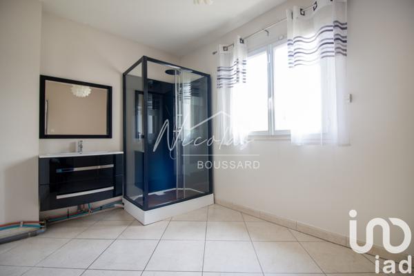 Maison à vendre 8 pièces 212 m² Claye-Souilly