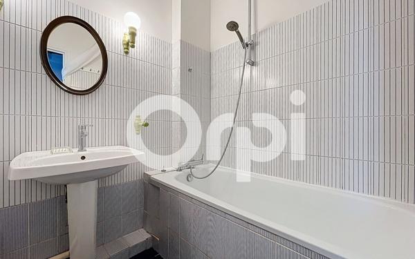 Appartement à vendre    2 pièces • 42 m2 Paris 5