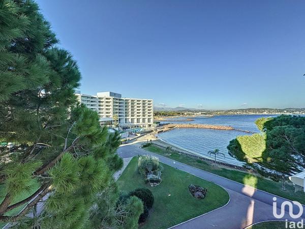 Appartement à vendre 3 pièces 84 m² Mandelieu-la-Napoule