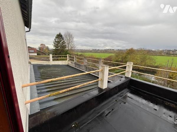 Maison ancienne avec dépendances