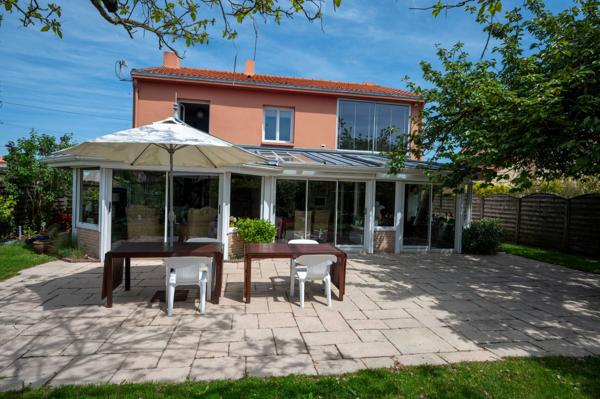 Quartier du Douet. Maison Familiale de 193 m².
