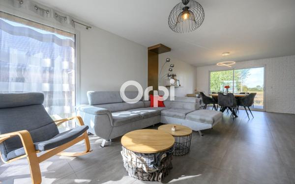 Maison à vendre    4 pièces •  Vieux-Berquin