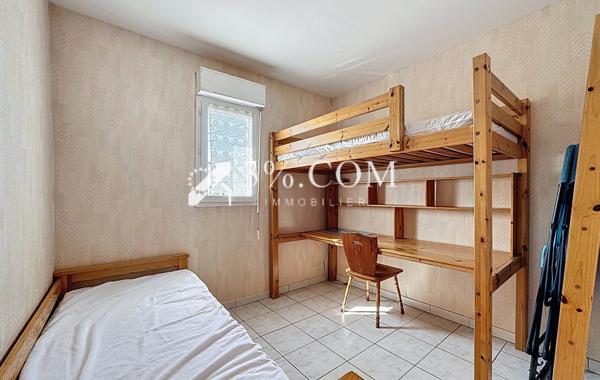 Chalet 7 pièce(s) 5 chambre(s) 76.42 m²