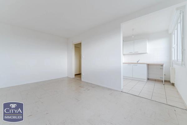 Appartement à vendre 1 pièce 25.52m² Joué-lès-Tours (37300)