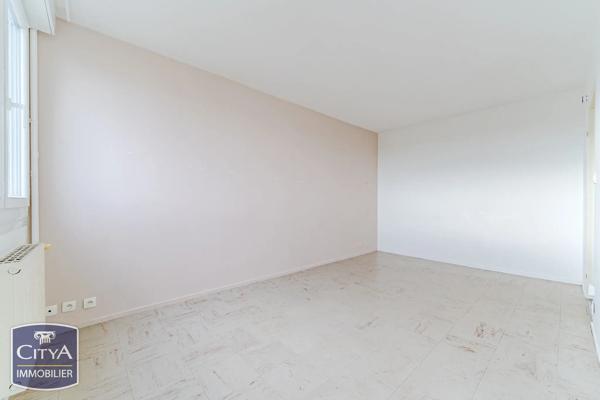 Appartement à vendre 1 pièce 25.52m² Joué-lès-Tours (37300)