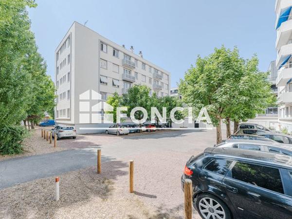 À vendre Appartement 4 pièces 64 m² - La Riche 37520