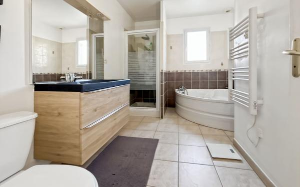 Maison à vendre    5 pièces • 133 m2 Béziers