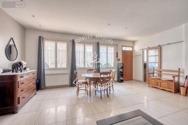 Maison à vendre à Marly-le-Roi dans les Yvelines (78160), ref : 92076-94