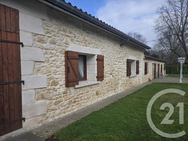 Maison à vendre  5 pièces - 224,04 m 2   ST LAURENT MEDOC  - 33