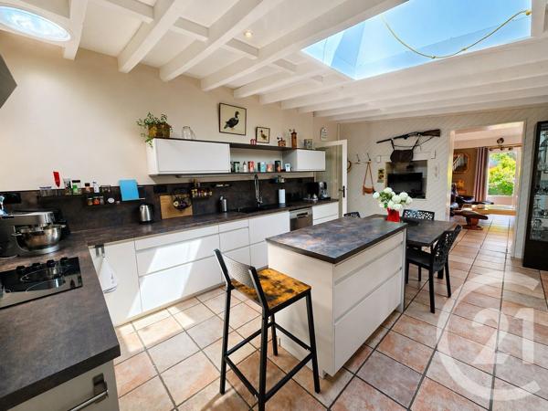 Maison à vendre  5 pièces - 224,04 m 2   ST LAURENT MEDOC  - 33