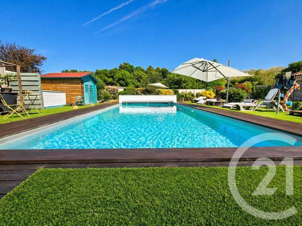 Maison à vendre  5 pièces - 224,04 m 2   ST LAURENT MEDOC  - 33