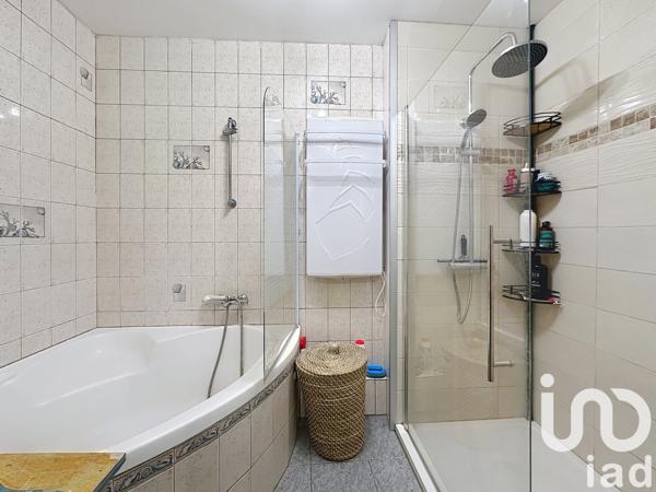 Maison à vendre 4 pièces 145 m² Mauzé-sur-le-Mignon