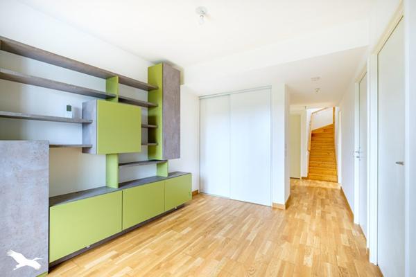 Appartement à louer 1 162 € CC Lyon 4 p 95 m² DPE C