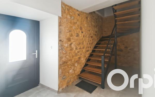 Maison à louer    2 pièces •  Aiguèze
