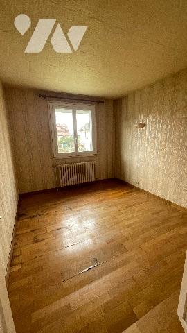 TOURY, Pavillon de trois chambres avec sous sol total