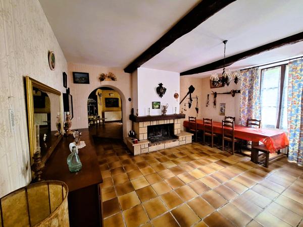 🏡 Grande maison de caractère 4 chambres – 227 m² habitables – Terrain 3470 m² – PROCHE PLAISANCE (32)