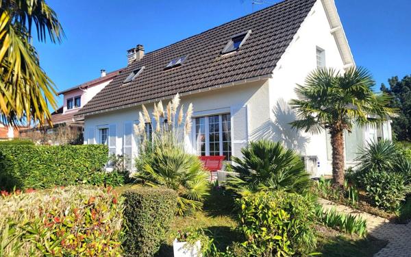 Maison à vendre    6 pièces • 127 m2 Beauchamp