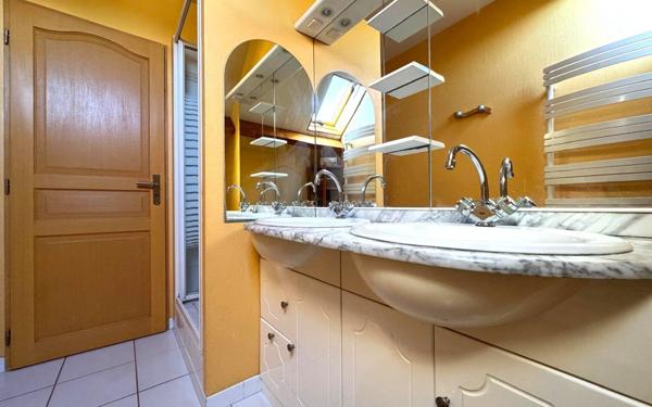 Maison à vendre    6 pièces • 127 m2 Beauchamp