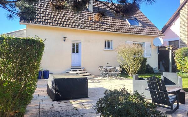 Maison à vendre    6 pièces • 127 m2 Beauchamp