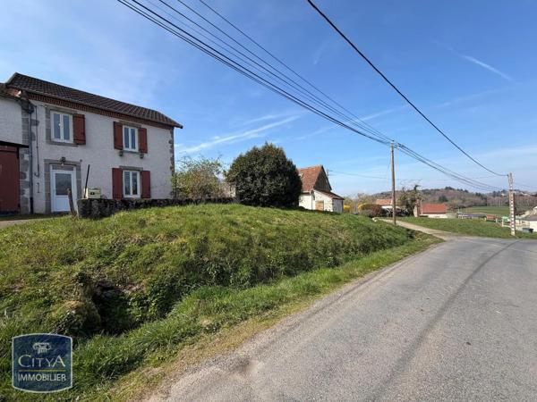 Maison à louer 3 pièces 70.42m² Busset (03270)