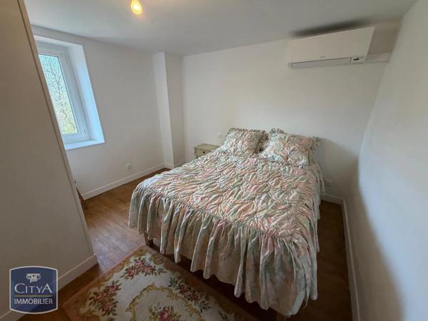 Maison à louer 3 pièces 70.42m² Busset (03270)