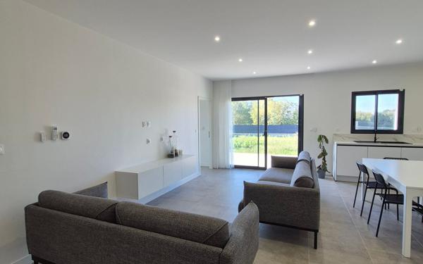 Maison à vendre    5 pièces • 110 m2 Belleville