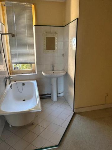 Maison de ville à vendre à L'Île-Bouchard dans l'Indre-et-Loire (37220), ref : 37067-1014720