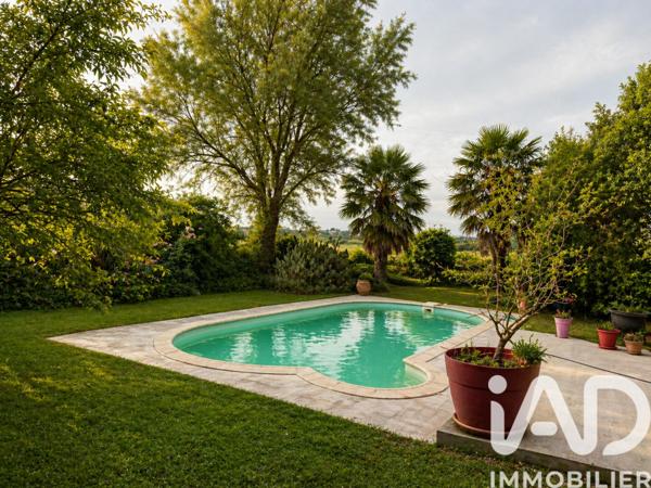 Maison à vendre 12 pièces 370 m² Barbezieux-Saint-Hilaire