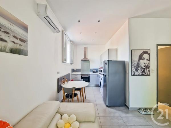 Appartement F3 à vendre  3 pièces - 48,03 m 2   MARSEILLE  - 13010