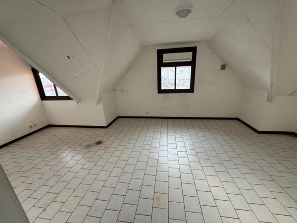 Superbe immeuble rue De Gaulle à Cayenne