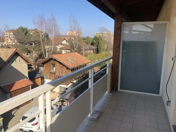 Appartement à louer 3 pièces 63.39m² Thonon-les-Bains (74200)