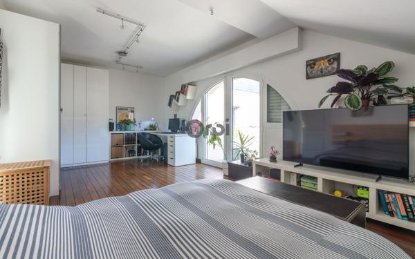 Maison à vendre    7 pièces • 243,70 m2 Chennevières-sur-Marne