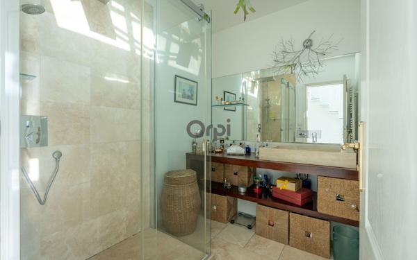 Maison à vendre    7 pièces • 243,70 m2 Chennevières-sur-Marne