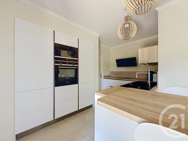 Maison à vendre  4 pièces - 75,16 m 2   MEYZIEU  - 69