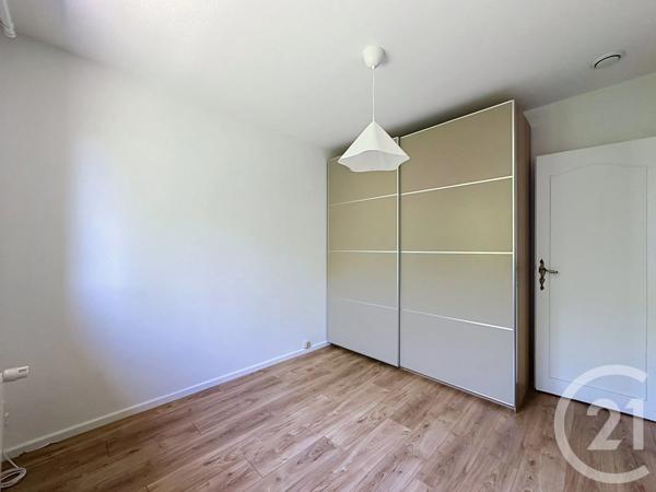 Maison à vendre  4 pièces - 75,16 m 2   MEYZIEU  - 69