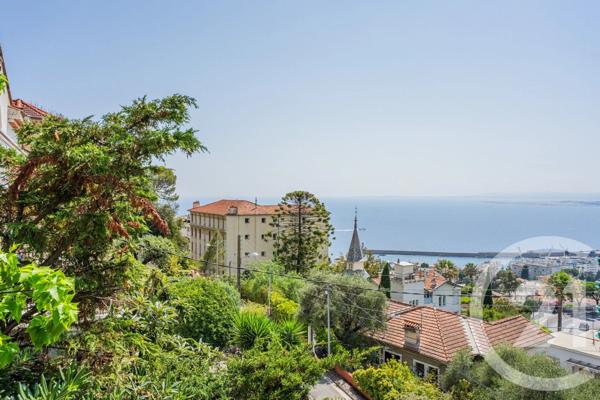 Maison à vendre  4 pièces - 140,06 m 2   NICE  - 06