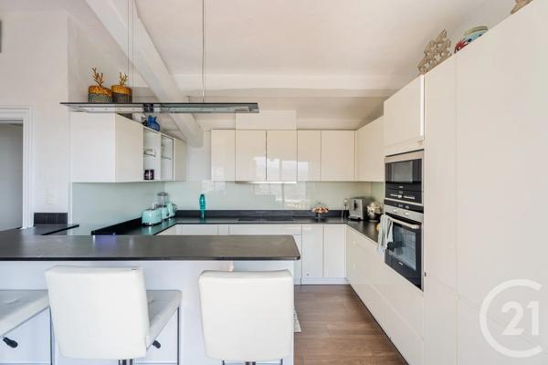 Maison à vendre  4 pièces - 140,06 m 2   NICE  - 06