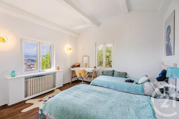 Maison à vendre  4 pièces - 140,06 m 2   NICE  - 06