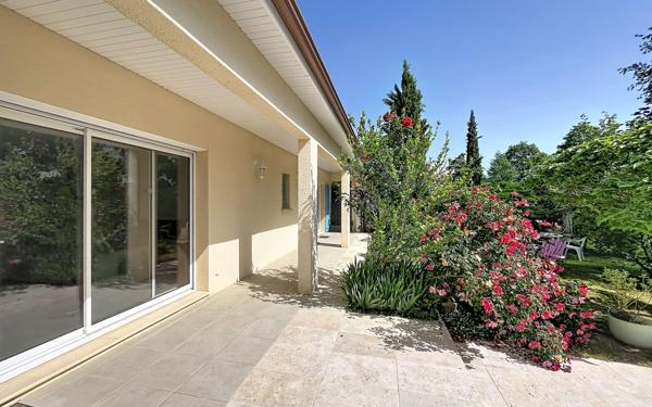 Maison à vendre    5 pièces •  Prigonrieux