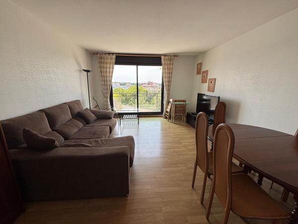 TOULOUSE / Location Appartement 3 Pièces 71 m² - Meublé