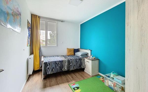 Appartement à vendre    3 pièces • 73,10 m2 Guyancourt